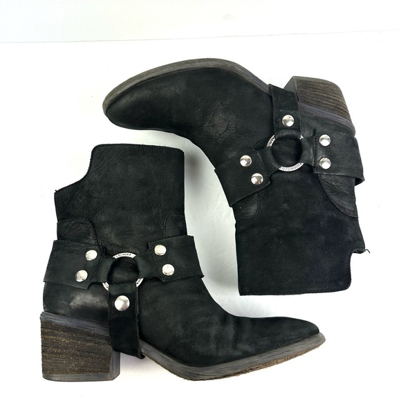 Donald Pliner Ankle Bootie 6 Black Leather Harness Stud Moto Boot Womens - Picture 1 of 13